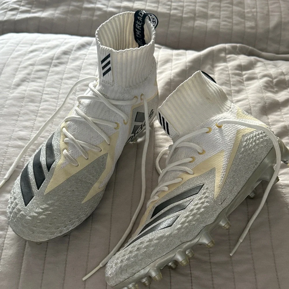 adidas White & Silver High-Top Soccer Cleats with Cream Accent 9.5